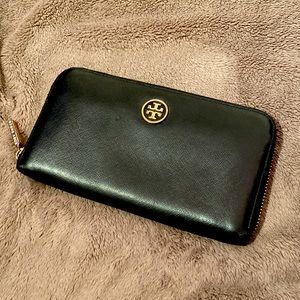 Tory Burch nylon wallet
